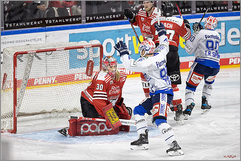 PENNY DEL;  Koelner Haie - Schwenninger Wild Wings; Koeln, 18.01.2023